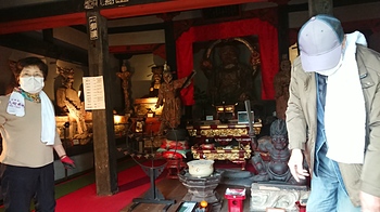 昨年の様子～閻魔堂内